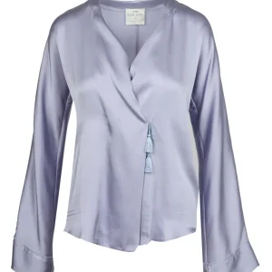 Blusa in Raso di Seta Lilla con Nappine